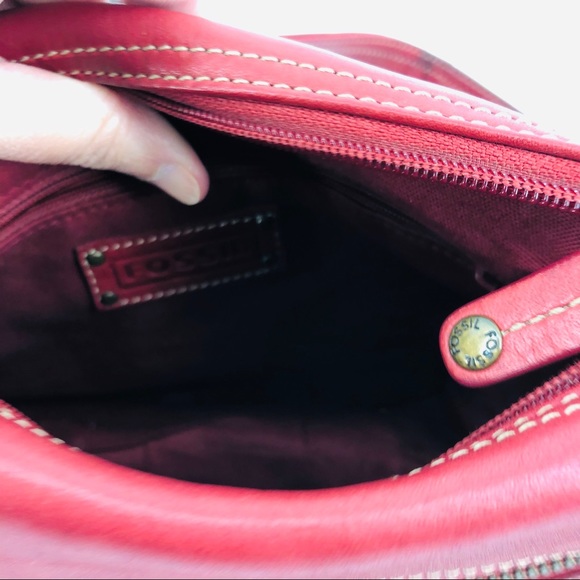 Fossil Red Leather Shoulder Purse EUC - Picture 4 of 4